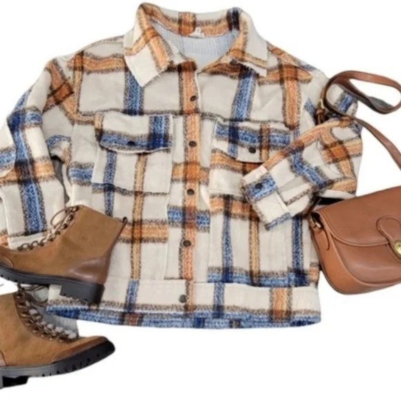 NEW POL PLAID SHACKET - Picture 8 of 16